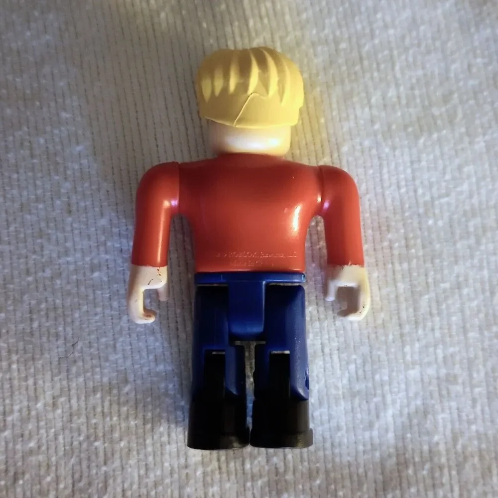 Roblox Series 8 Fairytale Prince Arthur Figure